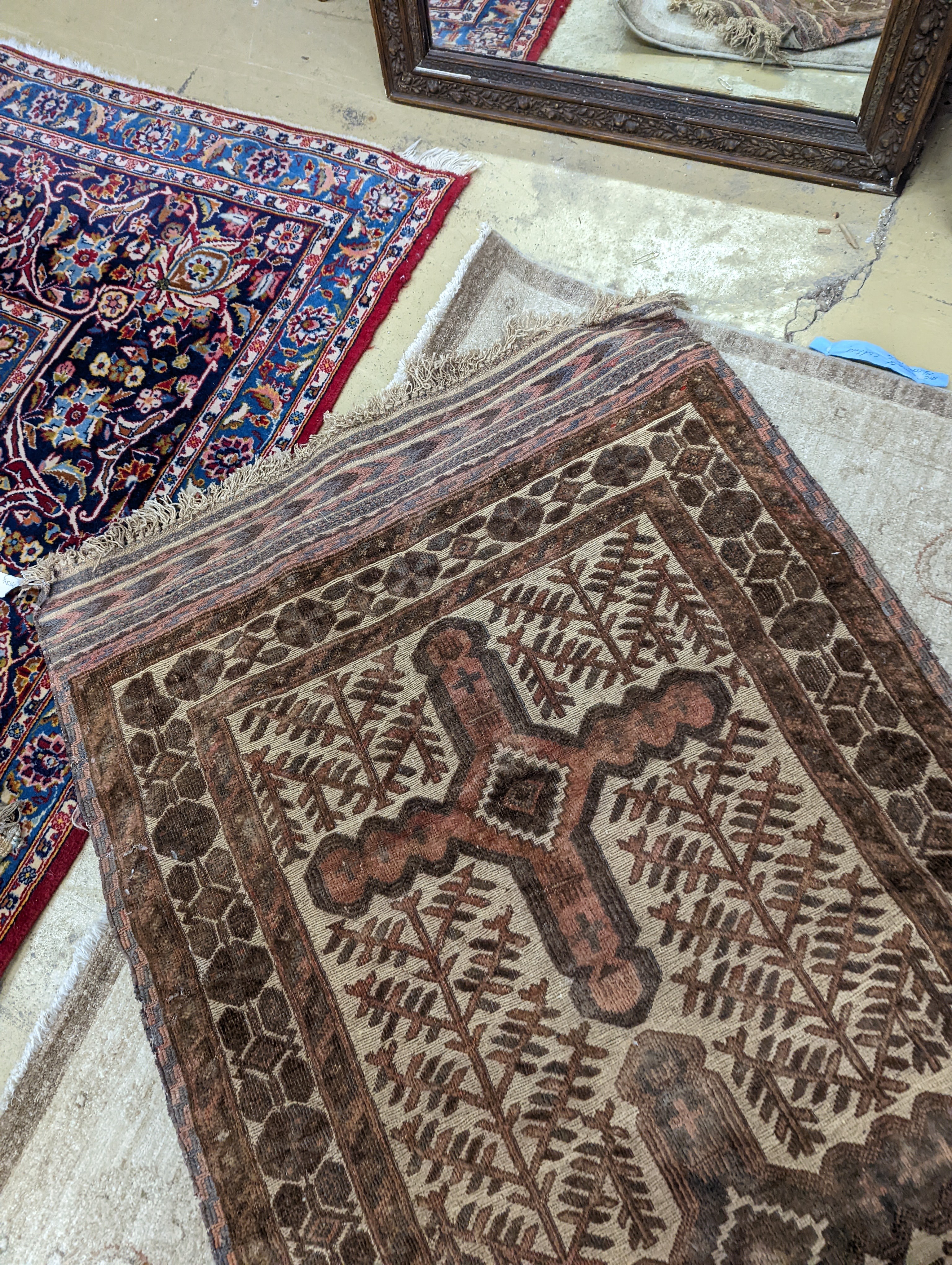 A Turkish Kelim carpet, 370 x 94cm